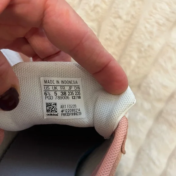 Adidas Women’s VLCourt 3.0 Lace Up Sneakers 6.5 - Picture 7 of 10